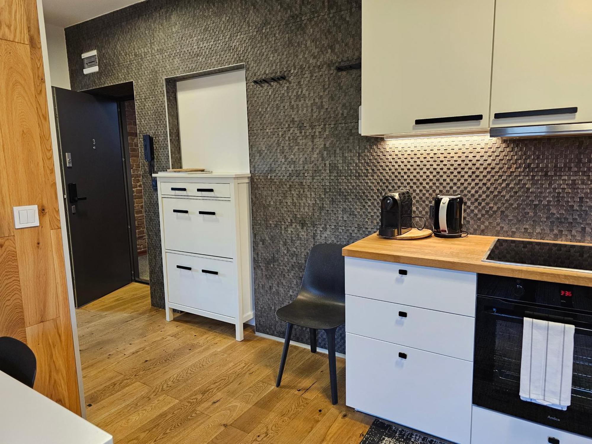 Urban Apartments Premium No 3, Free Private Parking, Self Check-In Chorzów Kültér fotó