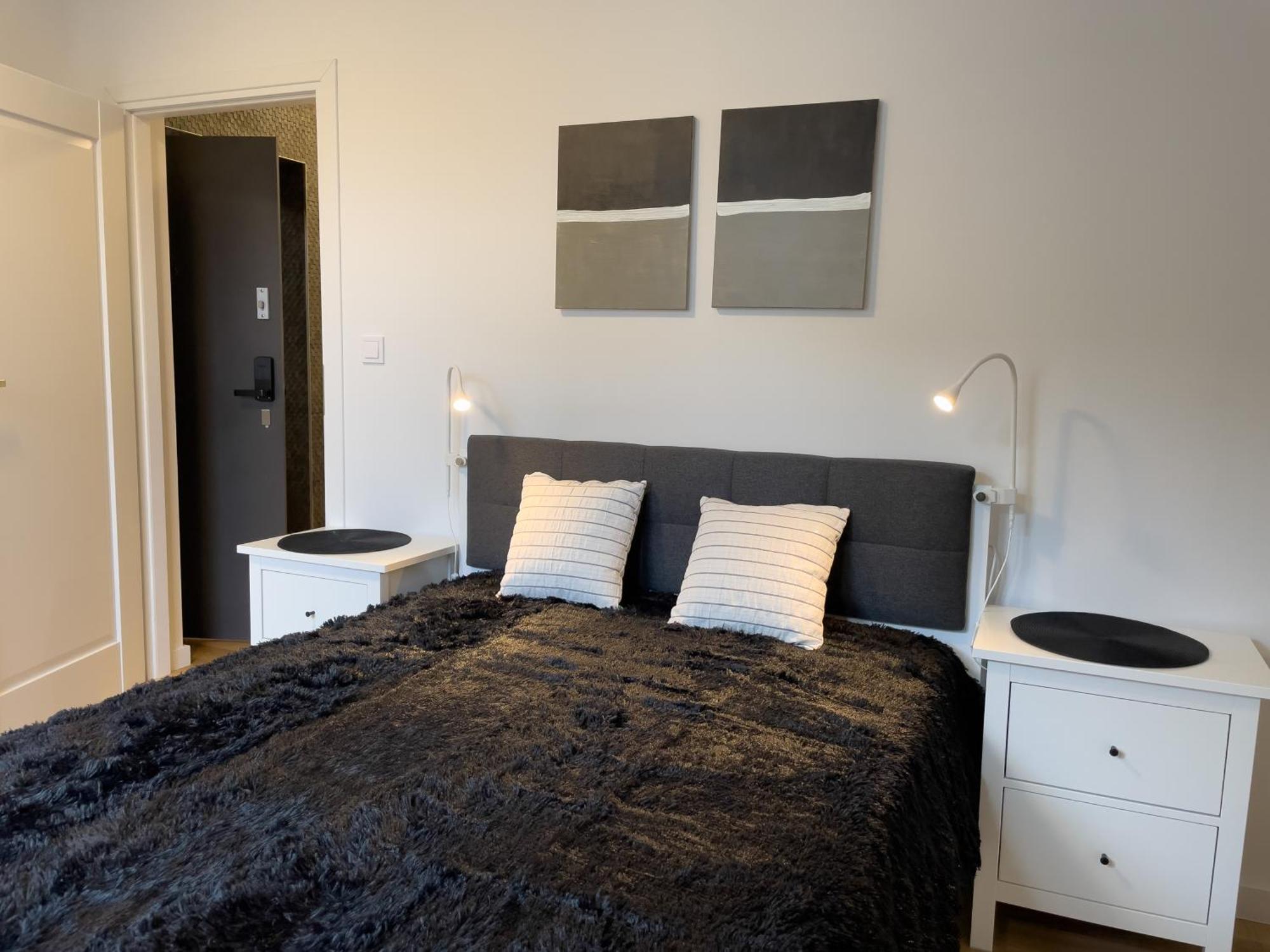 Urban Apartments Premium No 3, Free Private Parking, Self Check-In Chorzów Kültér fotó